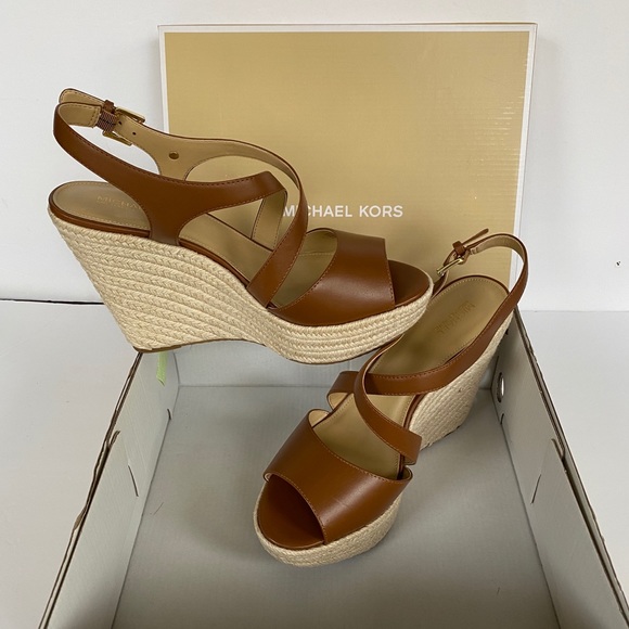 MICHAEL KORS Martyna Brown Leather Wedge size 9.5 - Picture 8 of 13